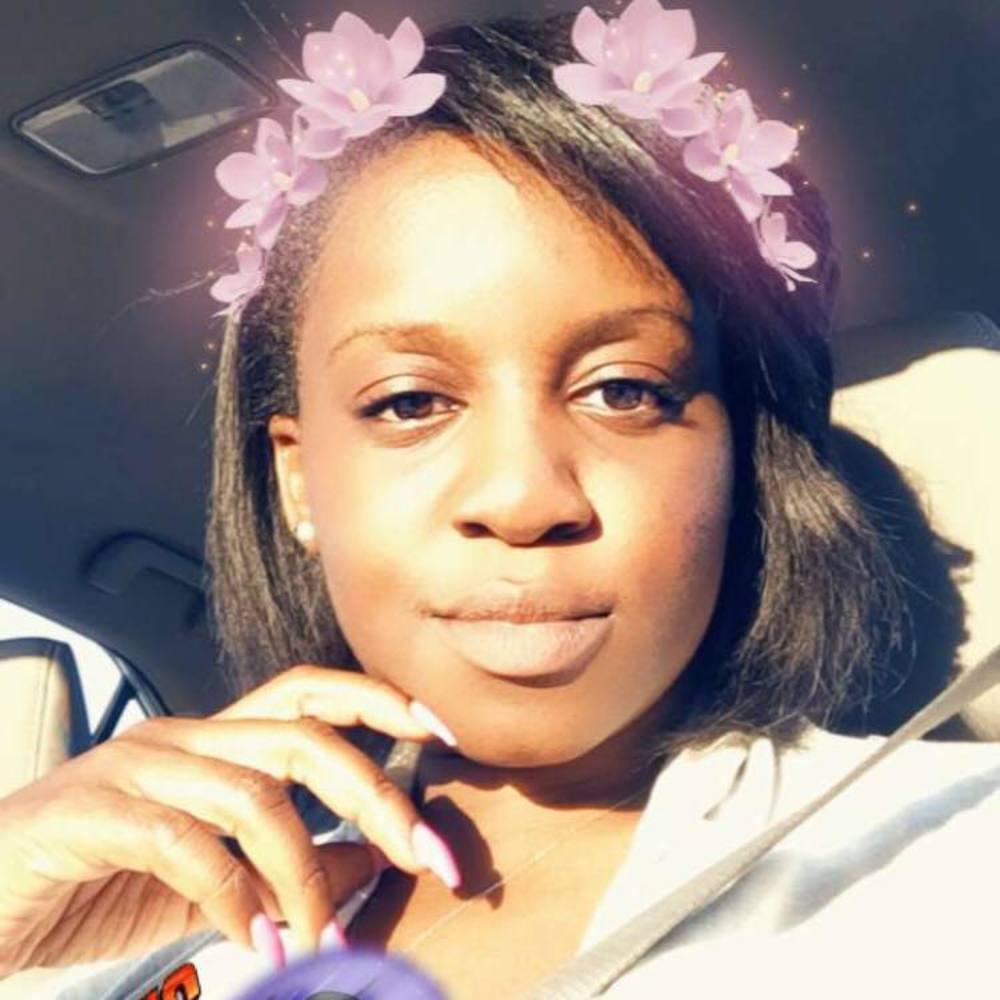 Meet your Posher, Courtney